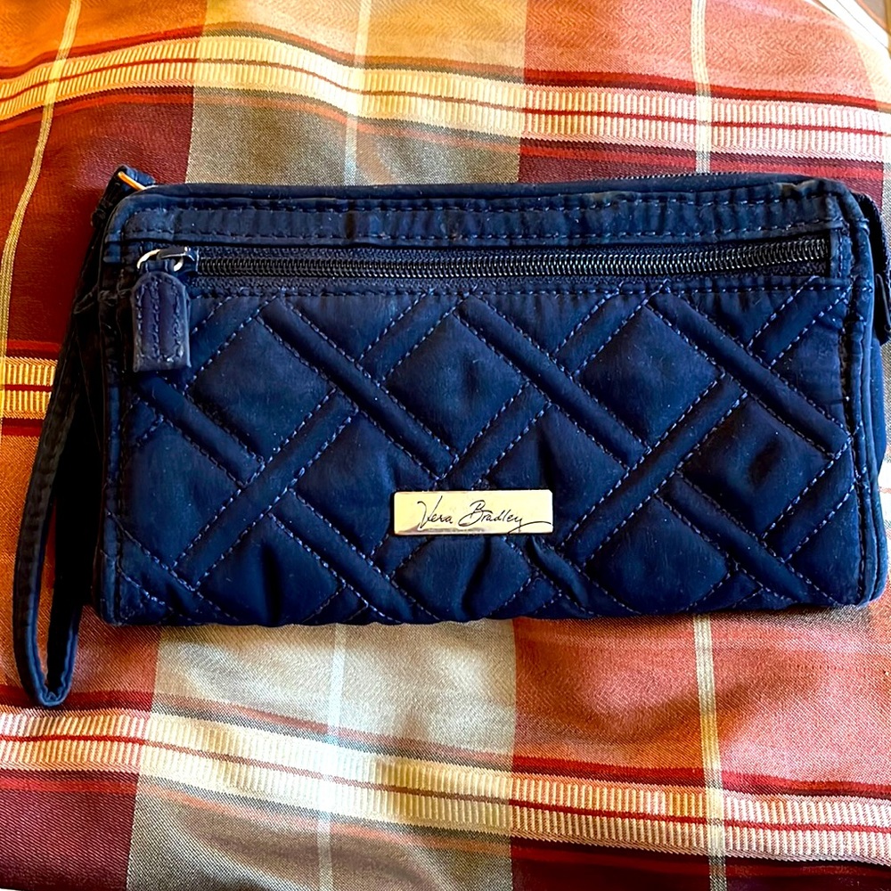 Vera Bradley quilted vegan navy blue wristlet wallet zip top bag card holder EUC